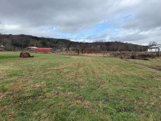 980 Market St, Prospect, TN 38477