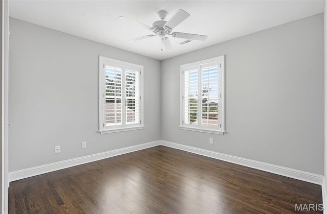 615 Meadowridge Lane, Kirkwood, MO 63122