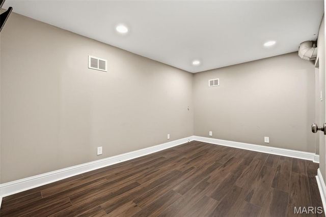 615 Meadowridge Lane, Kirkwood, MO 63122