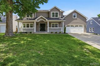 615 Meadowridge Lane, Kirkwood, MO 63122
