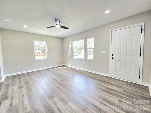 2900 Enfield Road, Charlotte, NC 28205