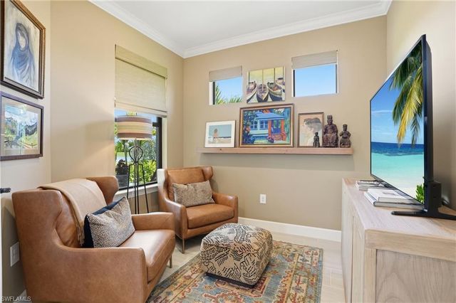 1955 Sierra CT, Naples, FL 34120