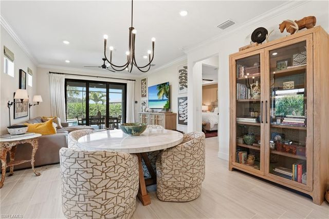 1955 Sierra CT, Naples, FL 34120