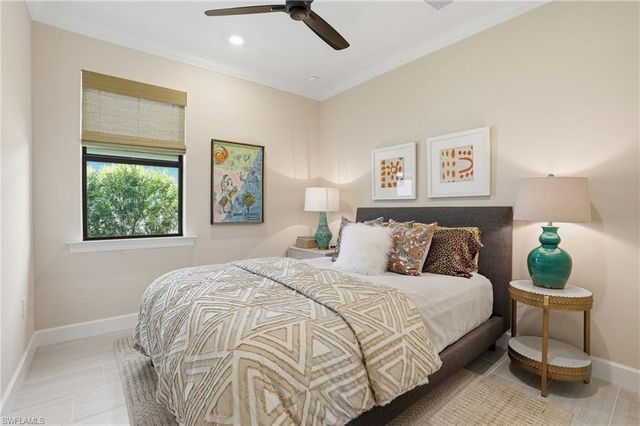 1955 Sierra CT, Naples, FL 34120