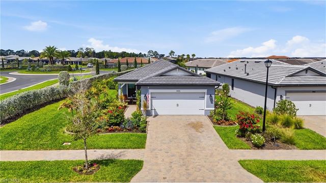 1955 Sierra CT, Naples, FL 34120
