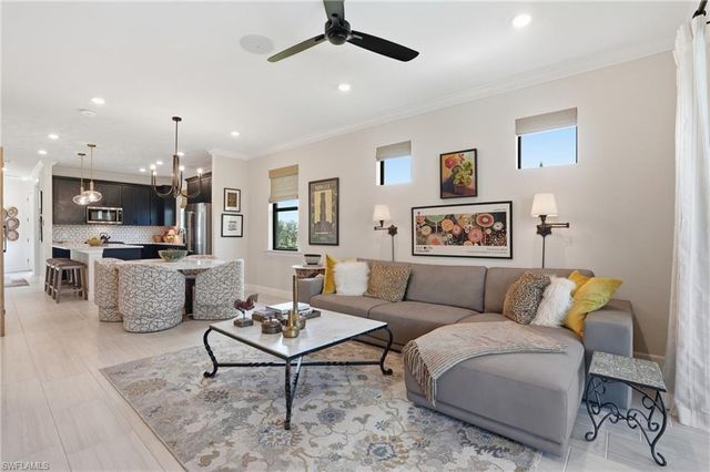 1955 Sierra CT, Naples, FL 34120