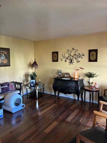 3033 Wolf Creek Way, Burlington, KY 41005