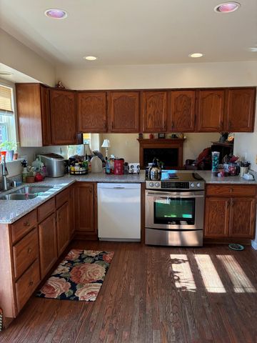 3033 Wolf Creek Way, Burlington, KY 41005