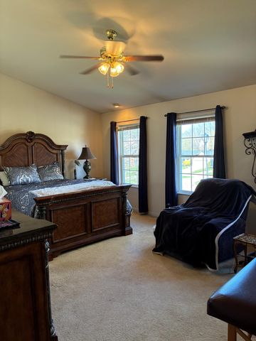 3033 Wolf Creek Way, Burlington, KY 41005