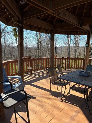 3033 Wolf Creek Way, Burlington, KY 41005