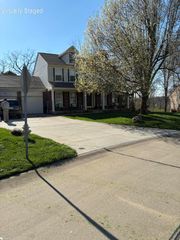3033 Wolf Creek Way, Burlington, KY 41005