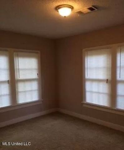 126 Mccluer Road, Jackson, MS 39212