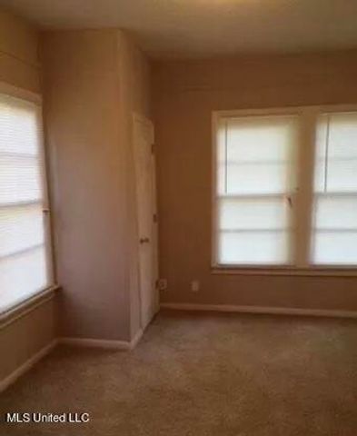 126 Mccluer Road, Jackson, MS 39212