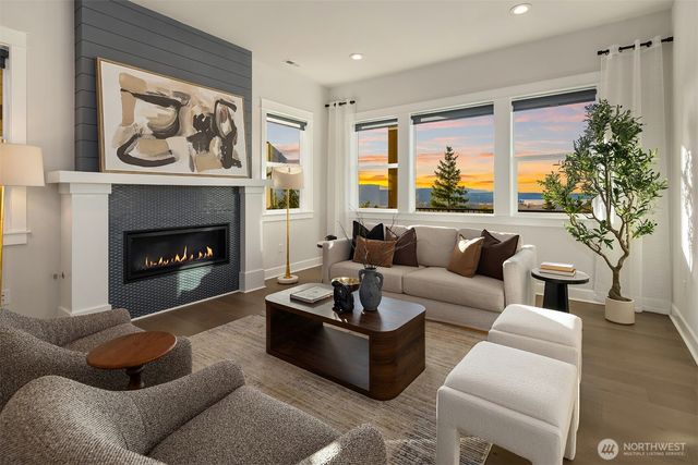 1335 Westridge Way NE, Issaquah, WA 98029