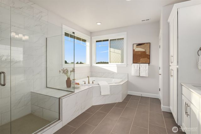 1335 Westridge Way NE, Issaquah, WA 98029