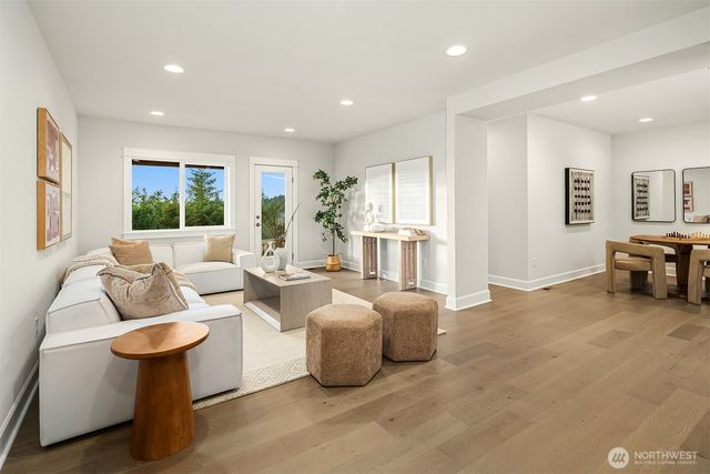 1335 Westridge Way NE, Issaquah, WA 98029