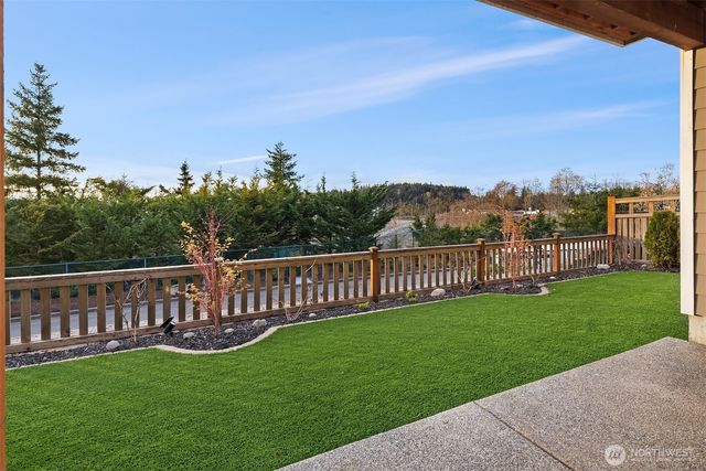 1335 Westridge Way NE, Issaquah, WA 98029