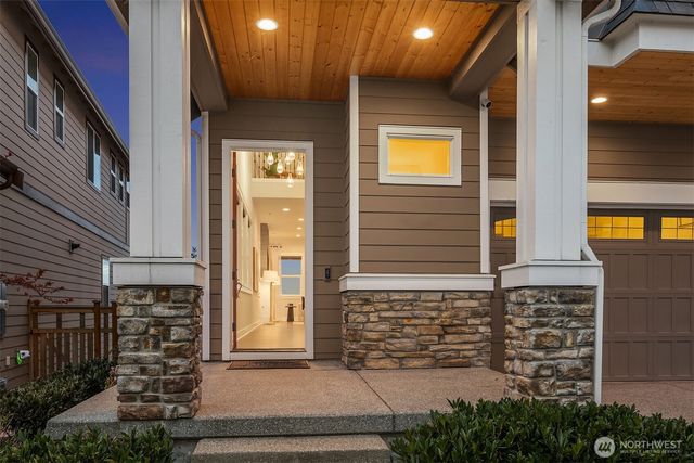 1335 Westridge Way NE, Issaquah, WA 98029