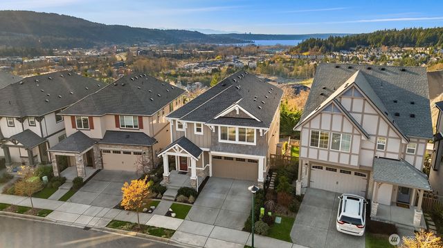 1335 Westridge Way NE, Issaquah, WA 98029