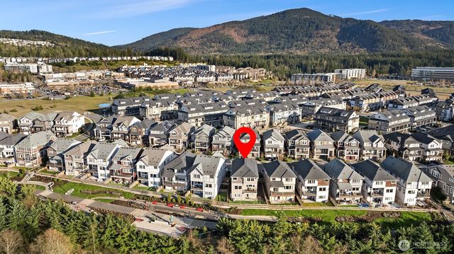 1335 Westridge Way NE, Issaquah, WA 98029