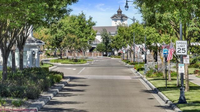 1644 Remington Oaks St, Manteca, CA 95336