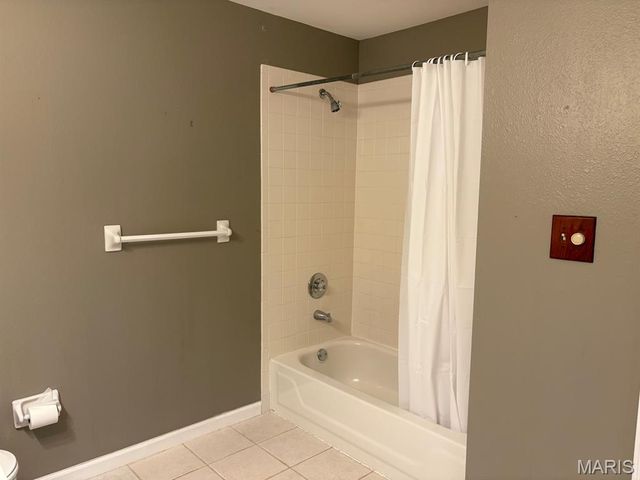 1716 Highview Circle Court, Ballwin, MO 63021
