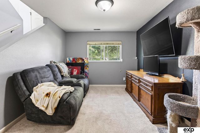 9133 Weber Street, Omaha, NE 68122