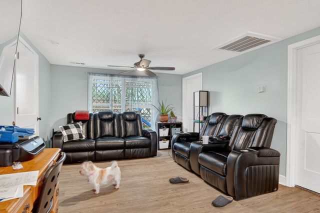 105 Bennett St, Portland, TN 37148