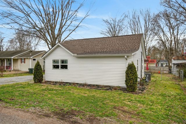 105 Bennett St, Portland, TN 37148