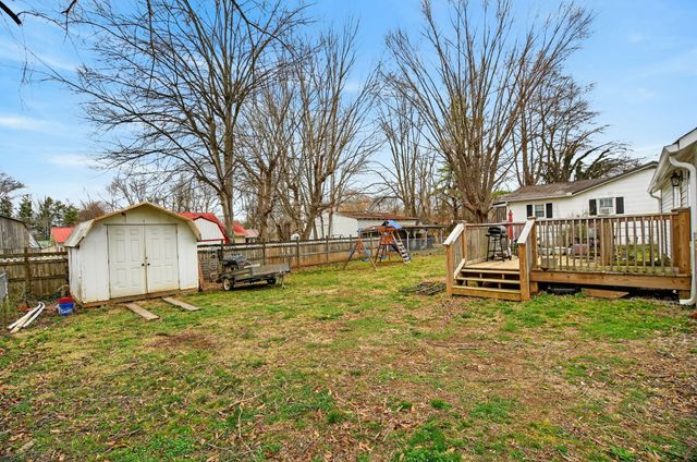 105 Bennett St, Portland, TN 37148