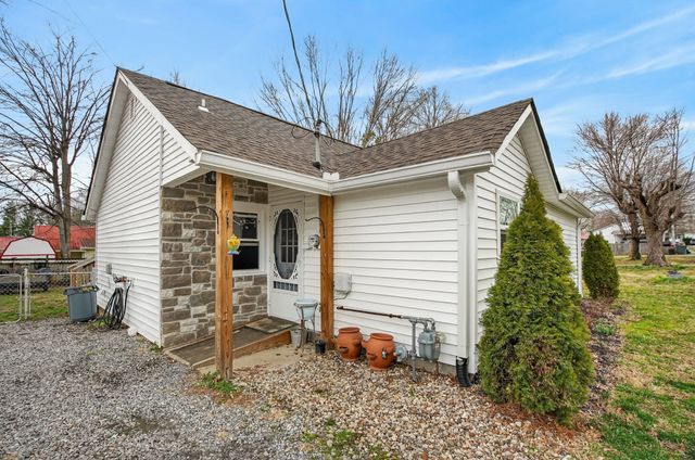 105 Bennett St, Portland, TN 37148