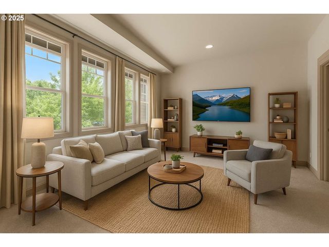 10027 Nw SKYLINE HEIGHTS Dr, Portland, OR 97229