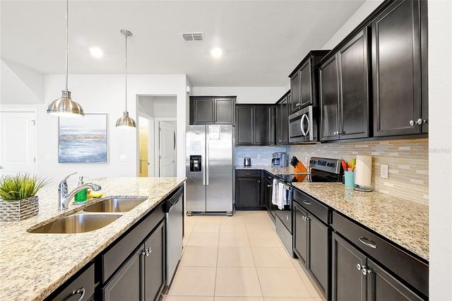 1637 KONA LANE, Davenport, FL 33897