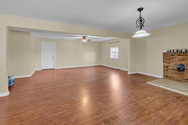 729 Rabbit Trail Rd, Five Points, TN 38457