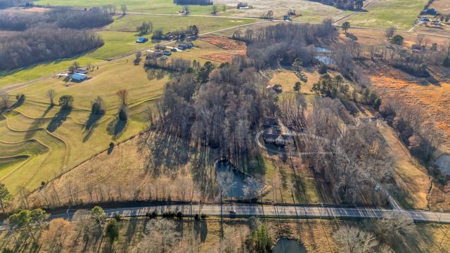 729 Rabbit Trail Rd, Five Points, TN 38457