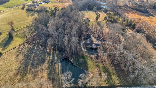 729 Rabbit Trail Rd, Five Points, TN 38457
