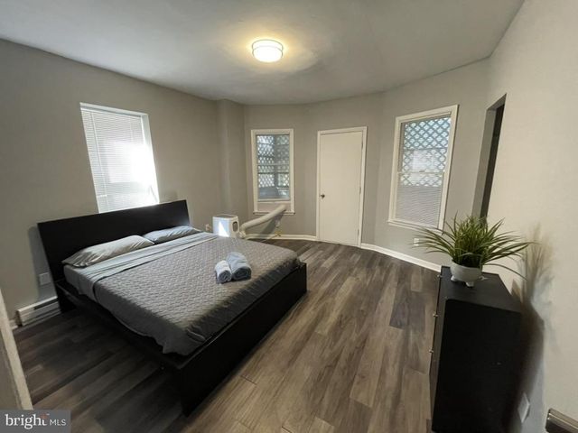 2114 GREEN ST, Harrisburg, PA 17110