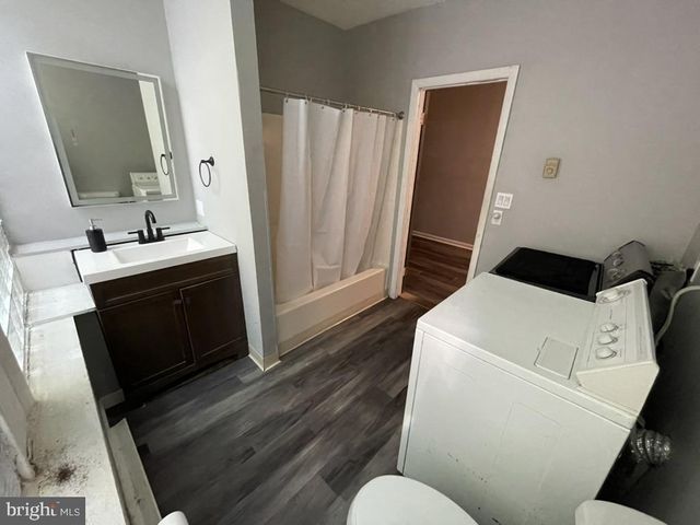 2114 GREEN ST, Harrisburg, PA 17110