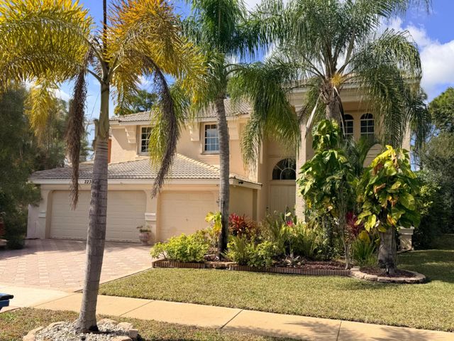 2236 Ridgewood Circle, Royal Palm Beach, FL 33411
