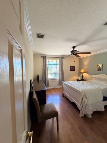 2236 Ridgewood Circle, Royal Palm Beach, FL 33411