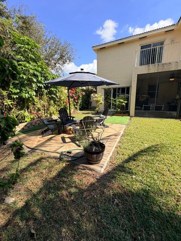 2236 Ridgewood Circle, Royal Palm Beach, FL 33411