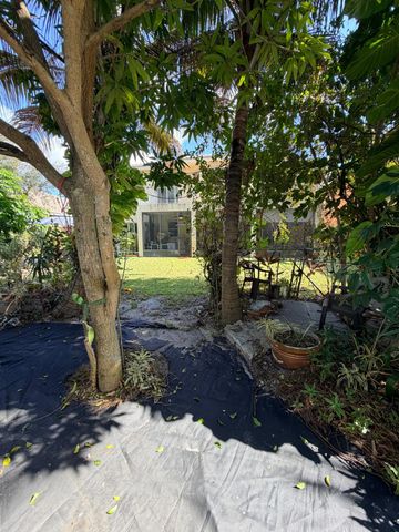 2236 Ridgewood Circle, Royal Palm Beach, FL 33411