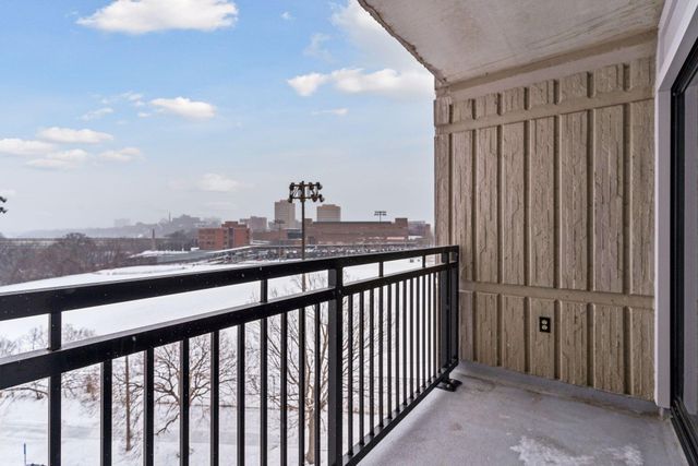 1920 S 1st Street 404, Minneapolis, MN 55454