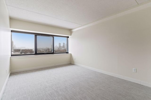 1920 S 1st Street 404, Minneapolis, MN 55454