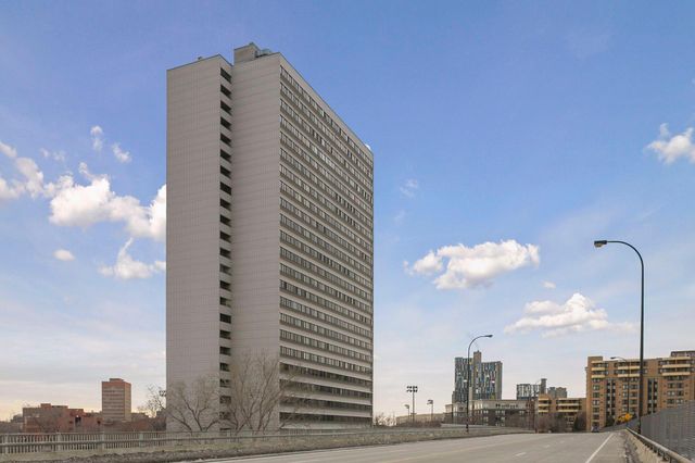 1920 S 1st Street 404, Minneapolis, MN 55454