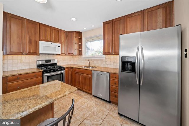 307 LONGWOOD DR, Chadds Ford, PA 19317