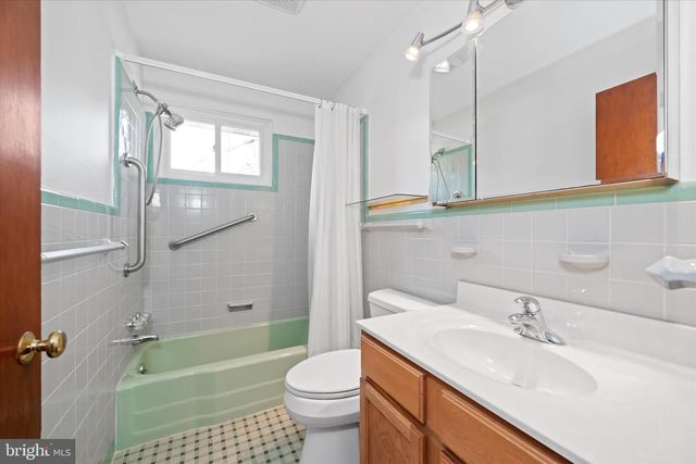 307 LONGWOOD DR, Chadds Ford, PA 19317