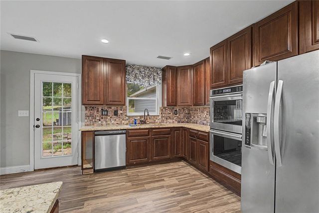5160 NE COUNTY ROAD 340, High Springs, FL 32643