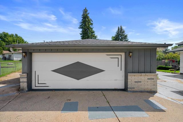 6430 N 48th COURT, Milwaukee, WI 53223