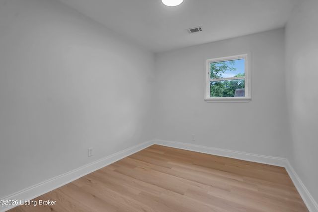 7108 Nathan Hale Way, Louisville, KY 40272